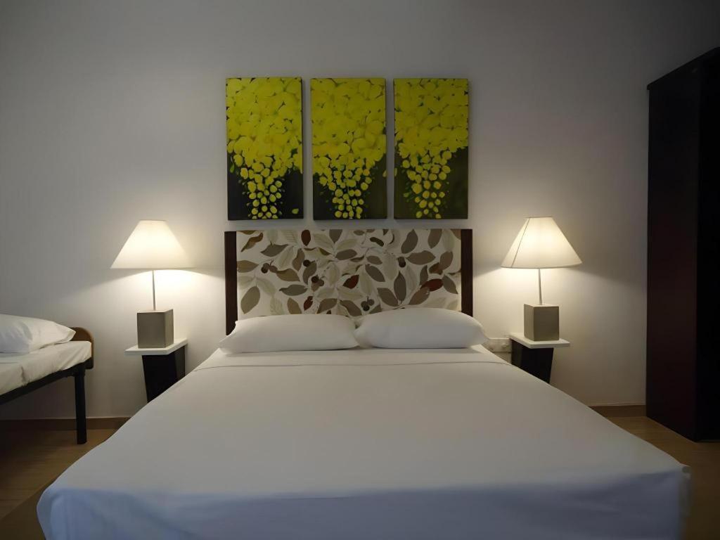 de 5000 m² con 7 habitación/es y 7 baño/s de uso privado, en Yala Tissamaharama Exterior foto