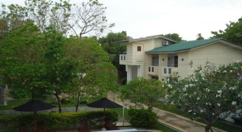 de 5000 m² con 7 habitación/es y 7 baño/s de uso privado, en Yala Tissamaharama Exterior foto